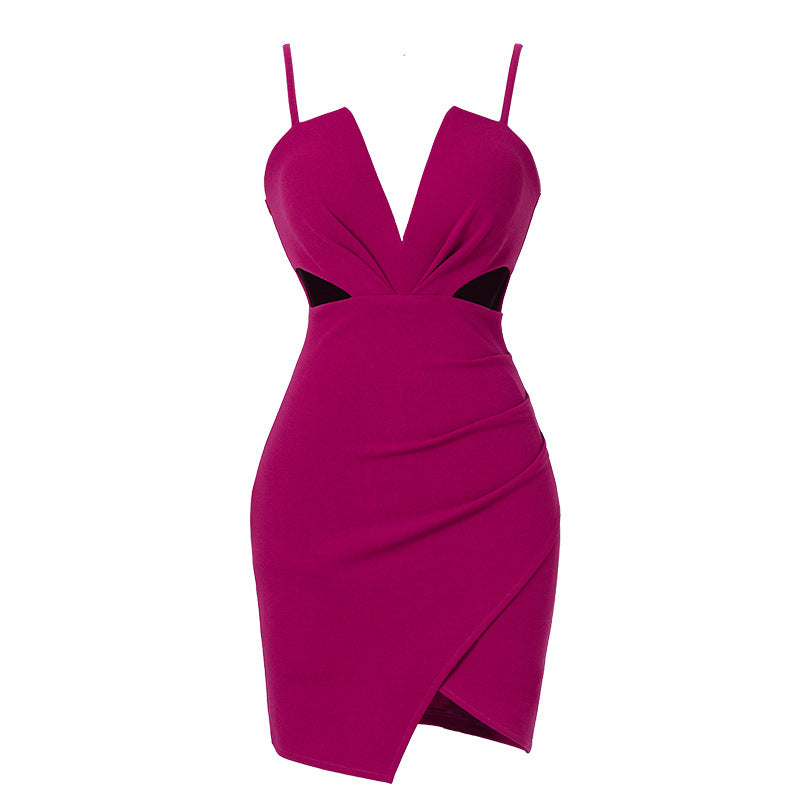 吊带深V腰部镂空不规则气质连衣裙（黑色/紫红）